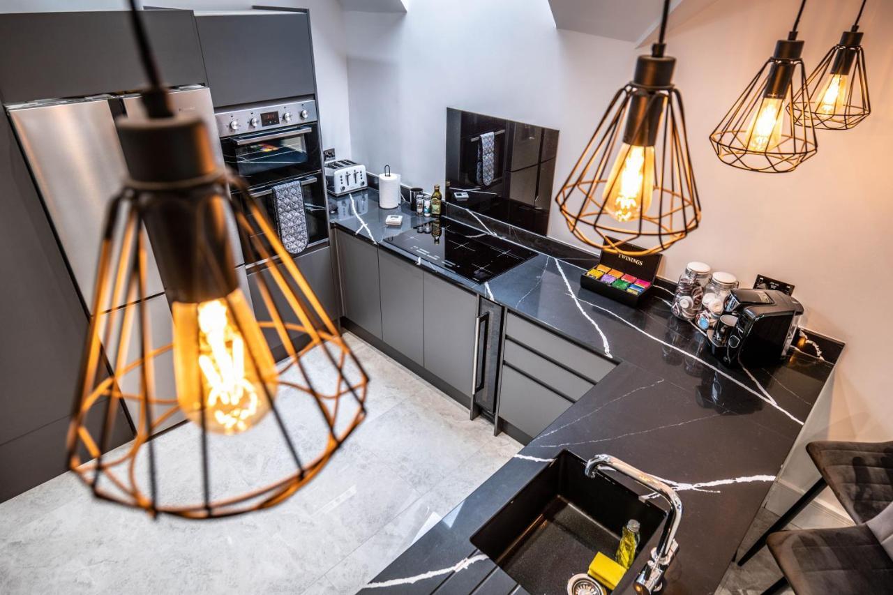 Luxury Royal Mile Boutique 2Bedroom Apartment Edinburgh Dış mekan fotoğraf