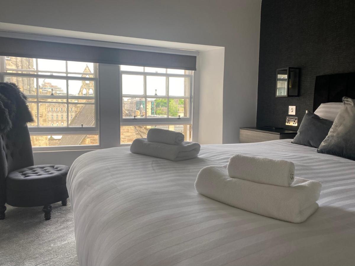 Luxury Royal Mile Boutique 2Bedroom Apartment Edinburgh Dış mekan fotoğraf